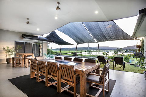 Sunset Retreat Airlie Beach Rural Getaway - Accommodation Brisbane 3