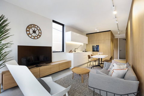 Surry Hills Modern Furnished Self-Contained Apartment (ELZ) - Accommodation Brisbane 1