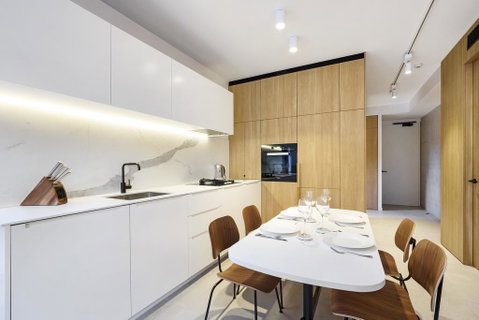 Surry Hills Modern Furnished Self-Contained Apartment (ELZ) - Accommodation Brisbane 3