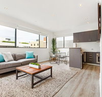 Surry Hills Modern Self-Contained One-Bedroom Apartment 19 FOV - Accommodation Brisbane