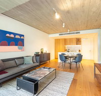 Surry Hills Self-contained 1 bedroom Apartment 6 BRK - Accommodation Brisbane