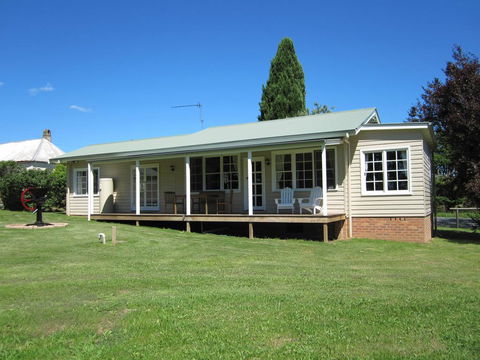 Sutton Forest Cottage - Accommodation Brisbane 3