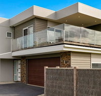 Swan Bay Views - Accommodation Brisbane
