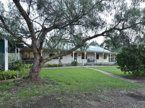 Tabitha Hill Estate - Accommodation Brisbane 3