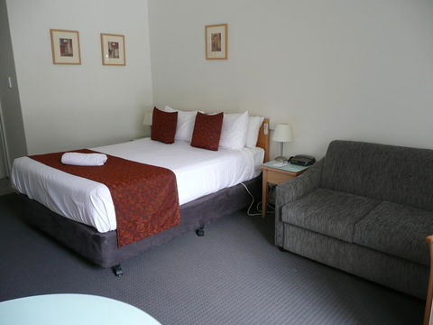 Taft Motor Inn - Accommodation Brisbane 1