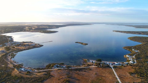 Tall Pines Beach House At Mount Dutton Bay (part Of Coffin Bay Waterways) - Accommodation Brisbane 0