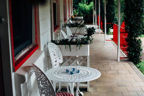 Tall Trees Motel Mountain Retreat - Accommodation Brisbane 2