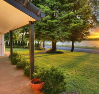 Tara Downs on Lake Albert - Accommodation Brisbane