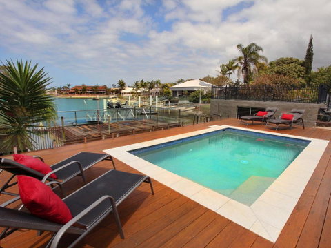 Tarcoola 49 - 4 BDRM Canal Home With Pool - Accommodation Brisbane 0