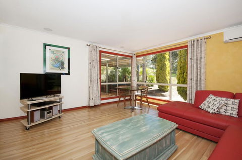 Tennessee Hill Cottage - Accommodation Brisbane 3