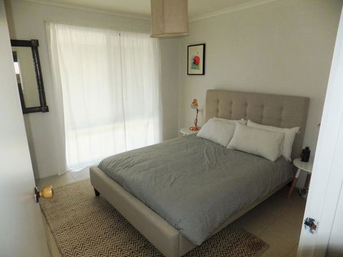 TERRIFIC ON TAMARA CRESCENT - Accommodation Brisbane 1