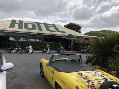 The Advancetown Hotel - Accommodation Brisbane 1