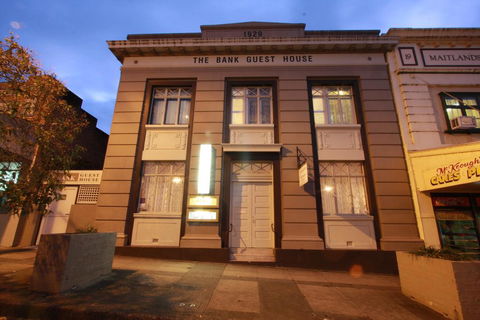 The Bank Guesthouse - Accommodation Brisbane 1
