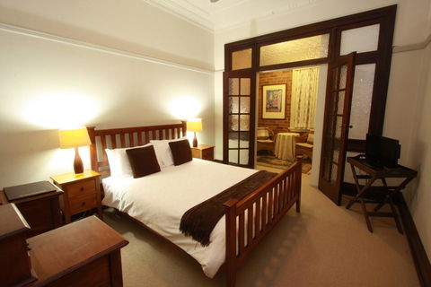 The Bank Guesthouse - Accommodation Brisbane 2
