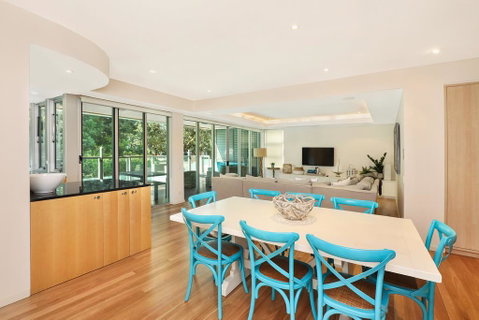 The Beach House - Accommodation Brisbane 2