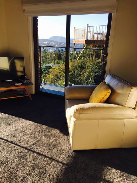 The Lookout - Accommodation Brisbane 6