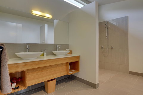 The Cove Kettering - Accommodation Brisbane 26