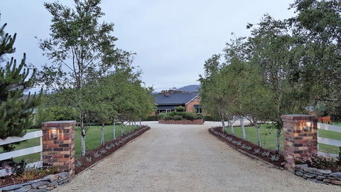 Hazelcreek Cottages - Accommodation Brisbane 6