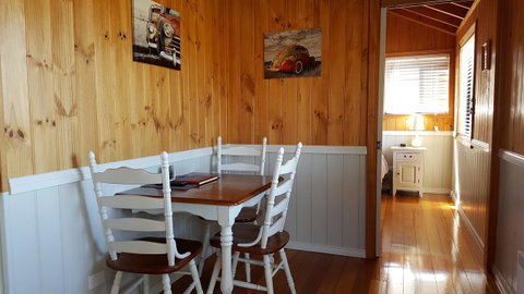 Hazelcreek Cottages - Accommodation Brisbane 19