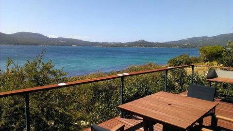 Larus Waterfront Cottage - Accommodation Brisbane 12