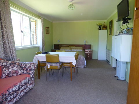 Quamby Pines Chalet - Accommodation Brisbane 27