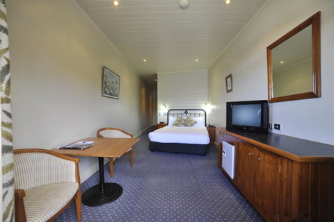 Strahan Village - Accommodation Brisbane 19