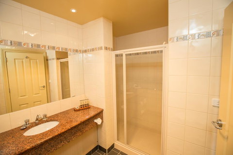Strahan Village - Accommodation Brisbane 39