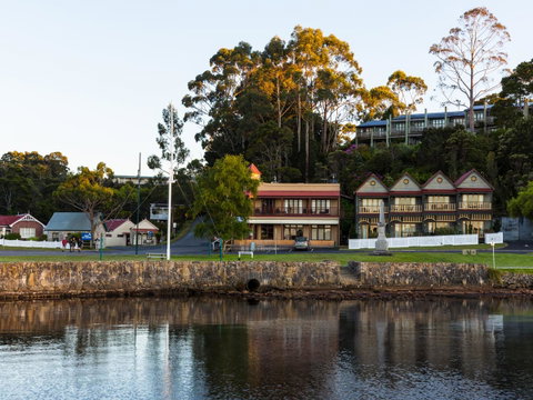 Strahan Village - Accommodation Brisbane 36