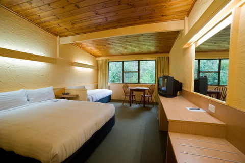 Strahan Village - Accommodation Brisbane 38