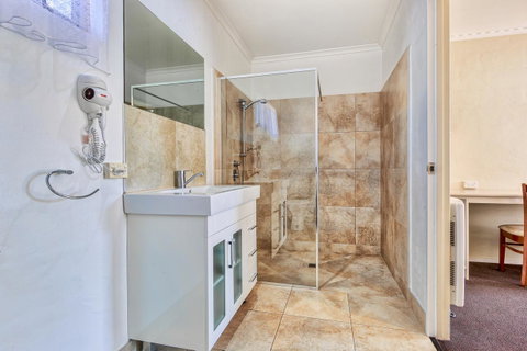 Wintersun Gardens Motel - Accommodation Brisbane 9