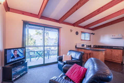 Freycinet Timber Cottage 1 - Accommodation Brisbane 1