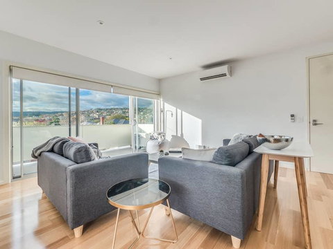 Marina View Apartment - Accommodation Brisbane 11