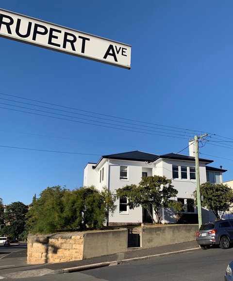 Devine Stays - Rupert #1 NOHO Art Apartment - Accommodation Brisbane 4
