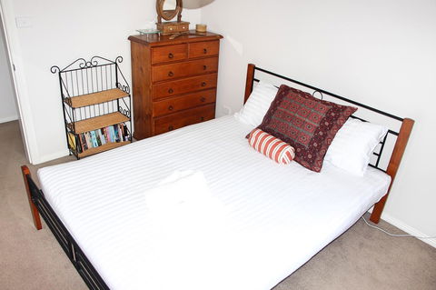 Front Row Beachfront - Accommodation Brisbane 10