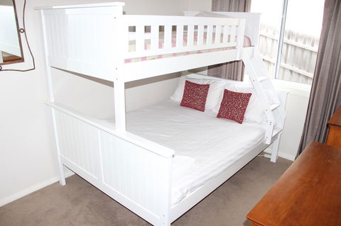 Front Row Beachfront - Accommodation Brisbane 9