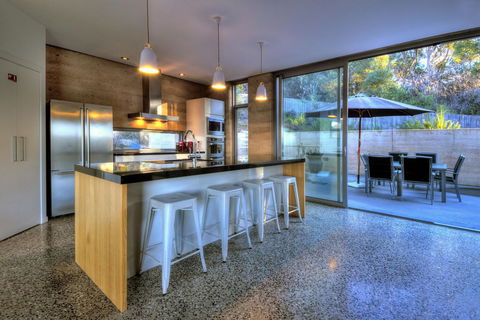 The Loft - Accommodation Brisbane 12