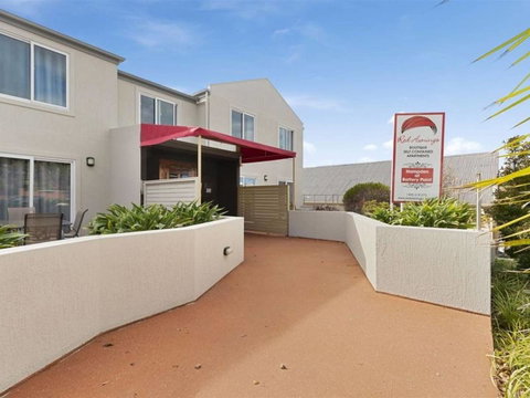 Battery Point Apartment With Car Park - Accommodation Brisbane 0