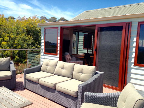 DOLPHIN LOOKOUT COTTAGE - Amazing Views Of The Bay Of Fires - Accommodation Brisbane 4