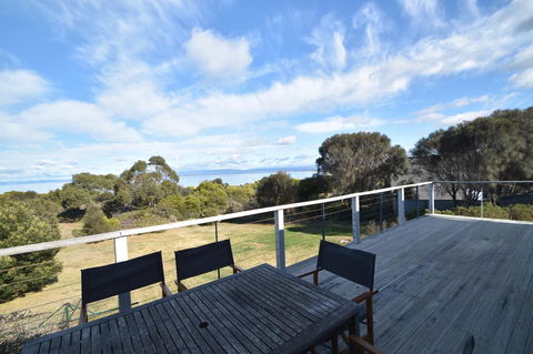 Waders - Accommodation Brisbane 0