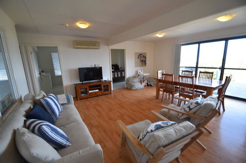 Waders - Accommodation Brisbane 1