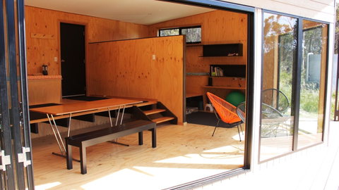 BAY OF FIRES ECO HUT Off Grid Experience At Binalong Bay - Accommodation Brisbane 2
