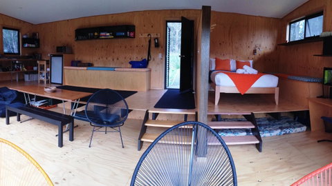 BAY OF FIRES ECO HUT Off Grid Experience At Binalong Bay - Accommodation Brisbane 8