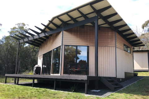BAY OF FIRES ECO HUT Off Grid Experience At Binalong Bay - Accommodation Brisbane 0