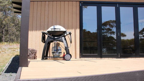 BAY OF FIRES ECO HUT Off Grid Experience At Binalong Bay - Accommodation Brisbane 14