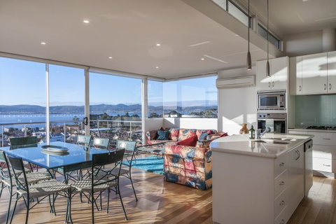 567 Sandy Bay - Accommodation Brisbane 3