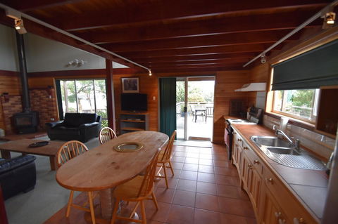 Freedom At Freycinet - Accommodation Brisbane 16
