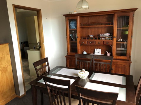 Little Mountain Town - Accommodation Brisbane 5