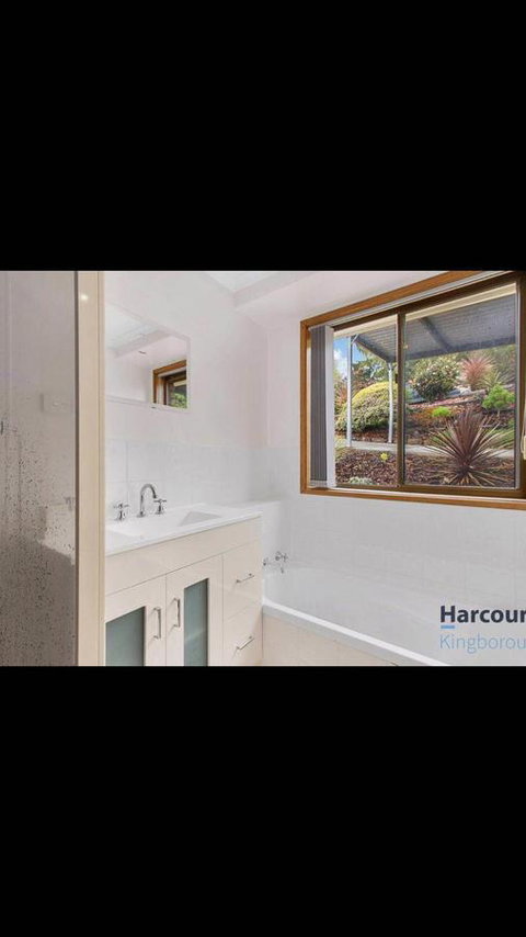 Little Mountain Town - Accommodation Brisbane 15