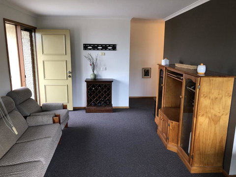 Little Mountain Town - Accommodation Brisbane 6