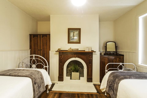Touchwood Cottages - Accommodation Brisbane 16